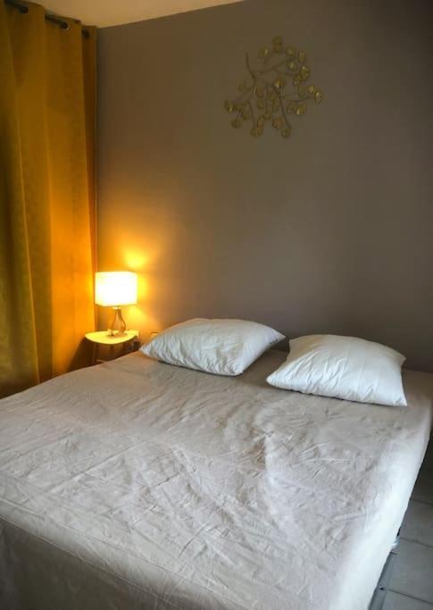 Studio Cabine Climatise 800 M De La Plage Et Des Commerces Bormes-les-Mimosas Bagian luar foto